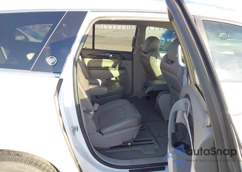 2017 Buick Enclave Convenience z USA, uszkodzony, nr VIN 5GAKRAKD0HJ104189